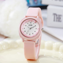 ETERNALS Sélène Ligne — Retro-inspired design — quartz watch — product image 02