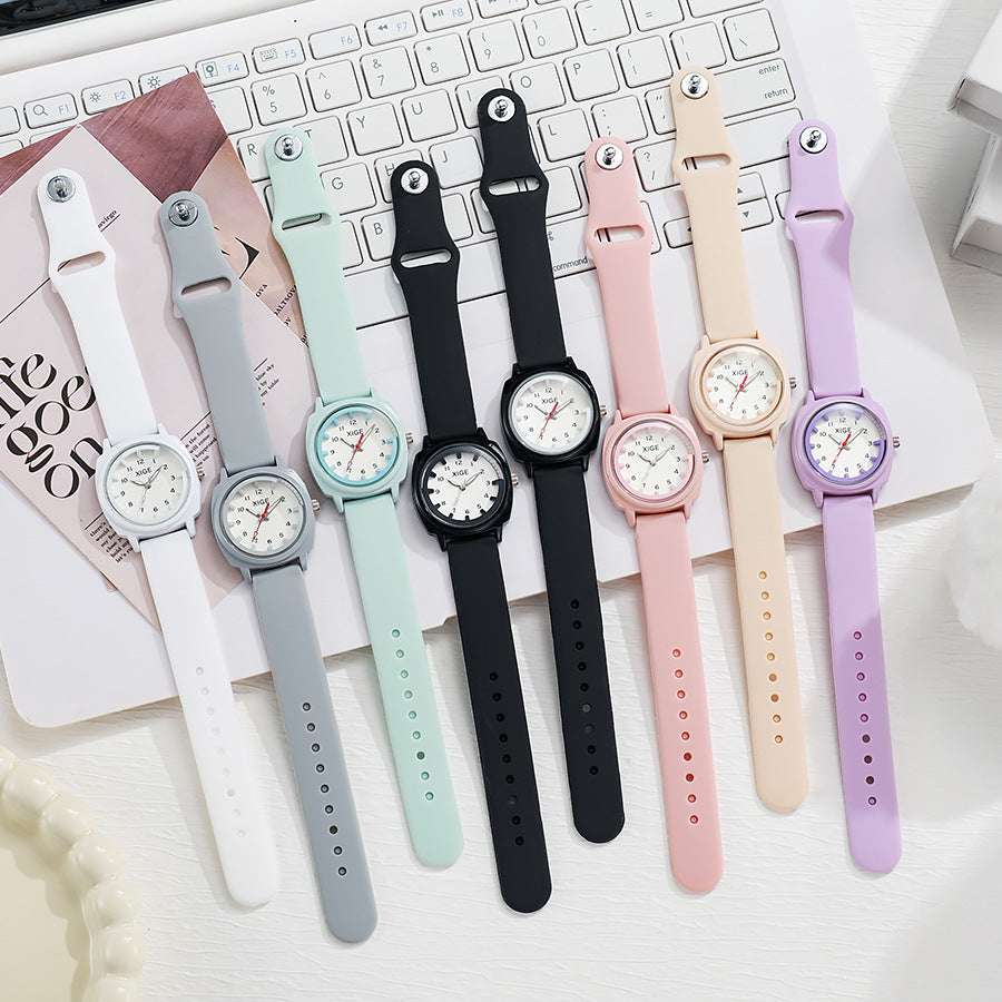ETERNALS Sélène Ligne — Retro-inspired design — quartz watch — product image 04