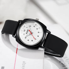 ETERNALS Sélène Ligne — Retro-inspired design — quartz watch — product image 08