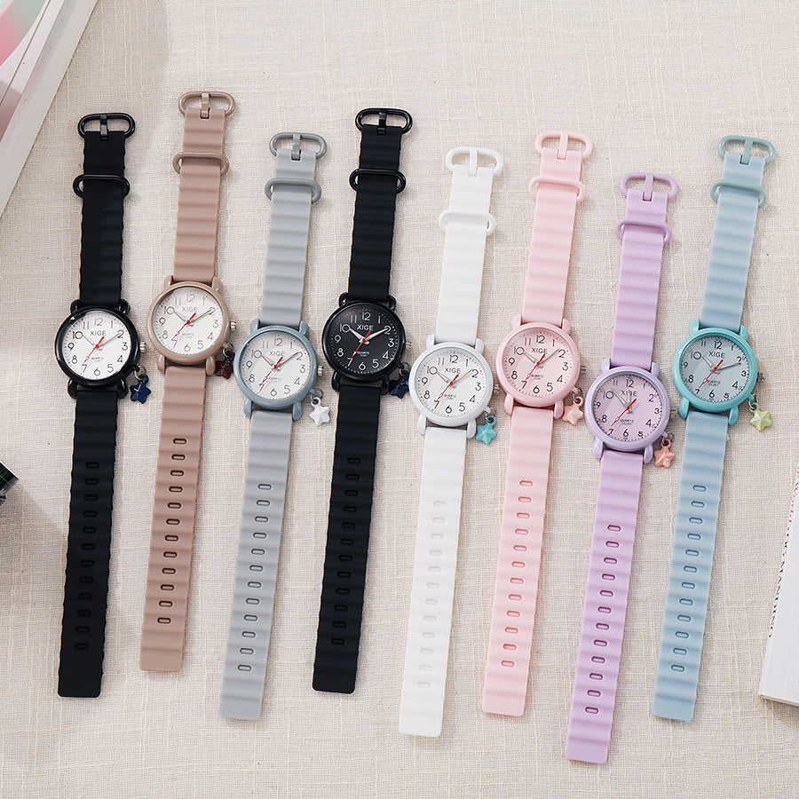ETERNALS Sélène Essentiel — Retro-inspired design — quartz watch — product image 04