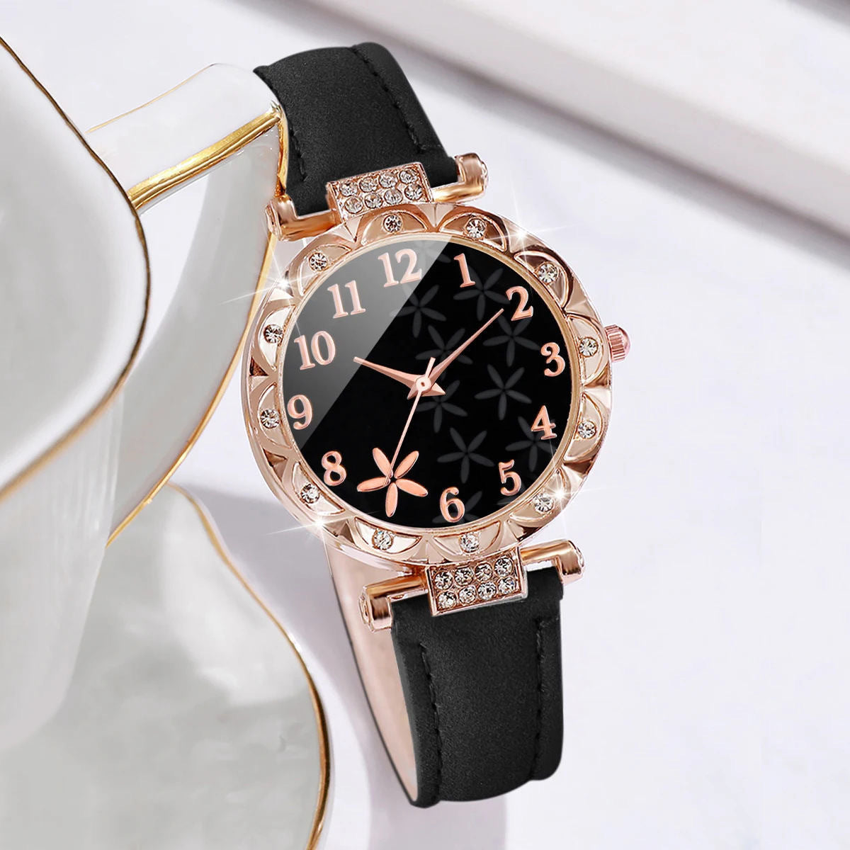 ETERNALS Aube Atelier — Starfish-inspired dial motif — quartz watch — product image 03