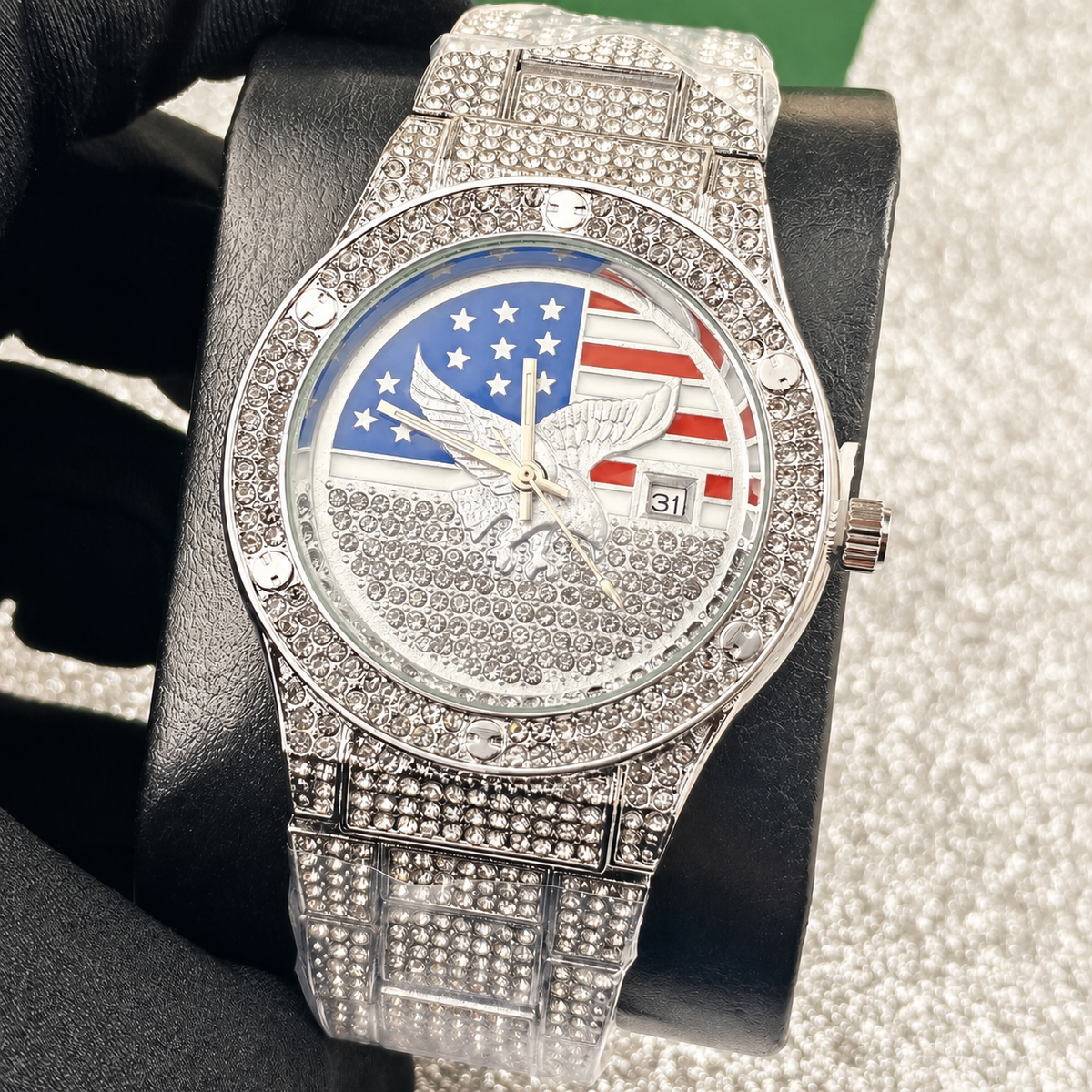 Men’s gold eagle-and-flag motif quartz watch — premium product view 9