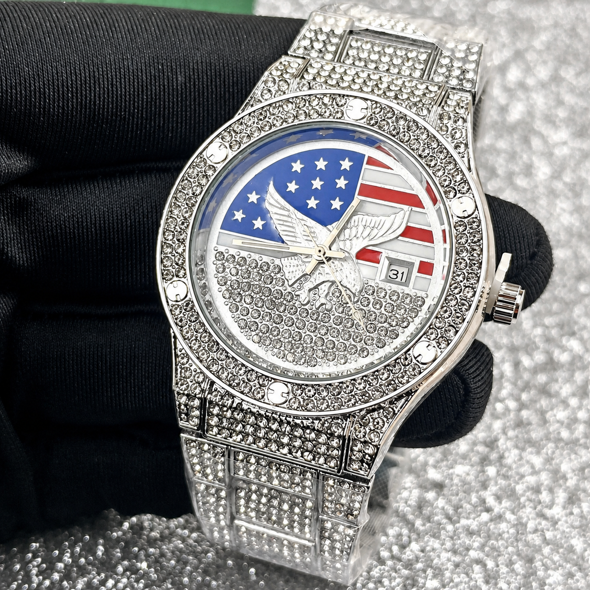 Men’s gold eagle-and-flag motif quartz watch — premium product view 10