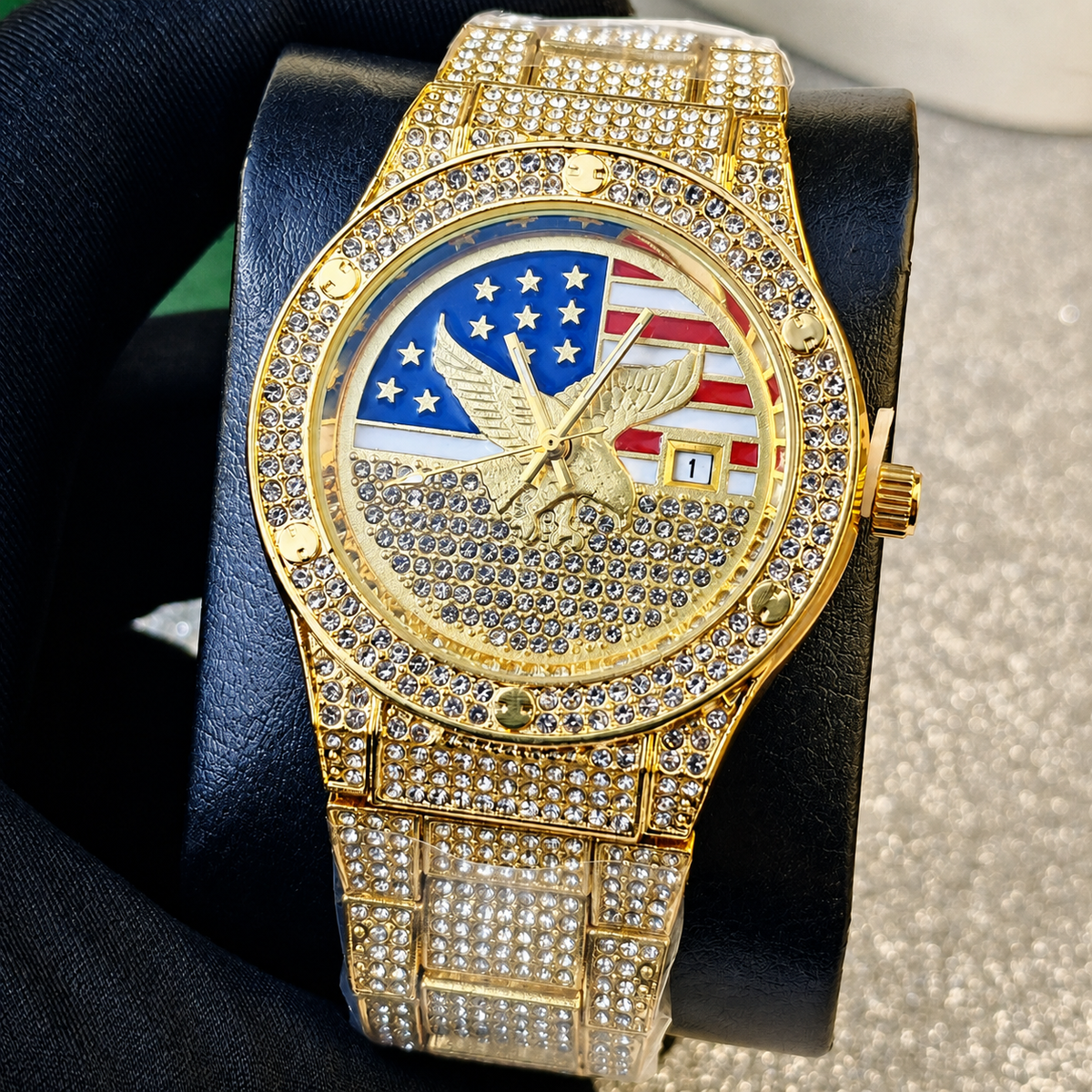 Men’s gold eagle-and-flag motif quartz watch — premium product view 11