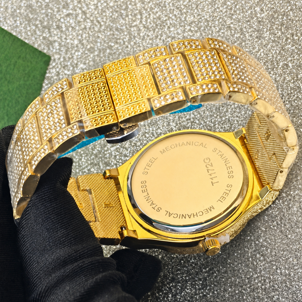 Men’s gold eagle-and-flag motif quartz watch — premium product view 13