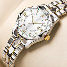 Women’s Faceted-Link Calendar Quartz Watch — product photo 02