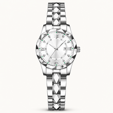 Women’s Faceted-Link Calendar Quartz Watch — Silver / White Dial / Women, product photo 12