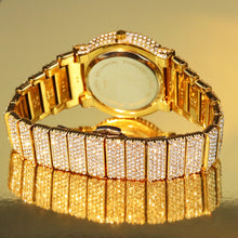 Round Central-Motif Watch — product photo 11