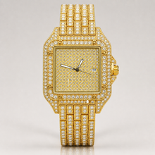 Premium regenerated product view 001 — linear-grid square watch