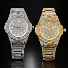 Premium regenerated product view 002 — round numeral high-shine watch