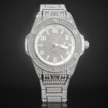 Premium regenerated product view 003 — round numeral high-shine watch