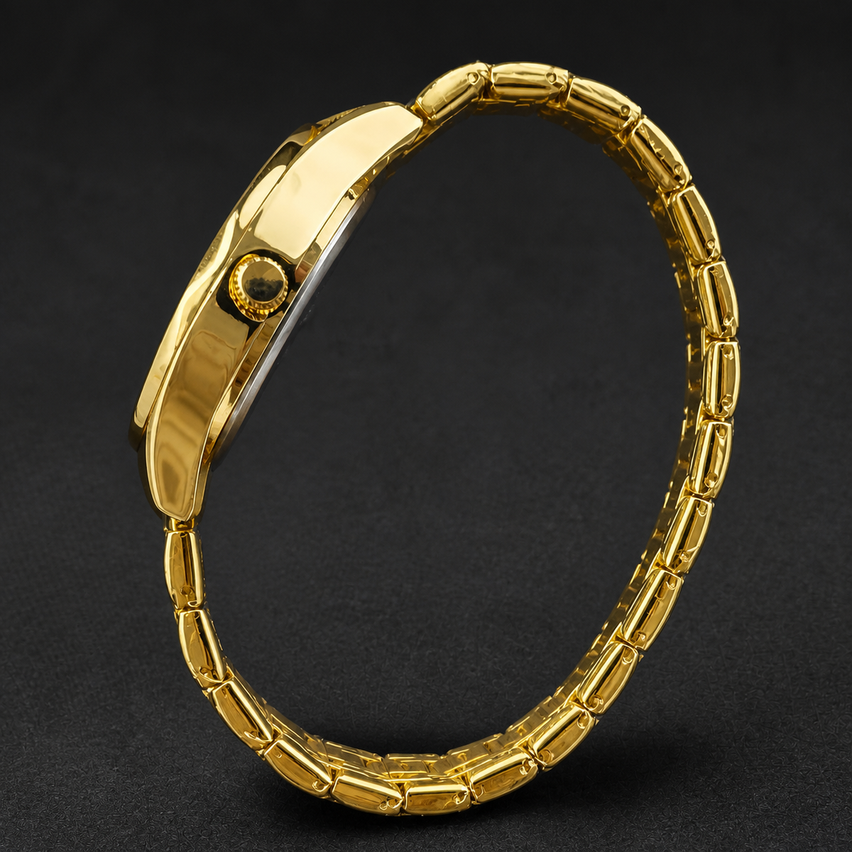 Men’s Faceted-Case Calendar Quartz Watch — product photo 12