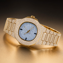 Men’s Grid-Dial Cushion-Case Calendar Quartz Watch — product photo 01